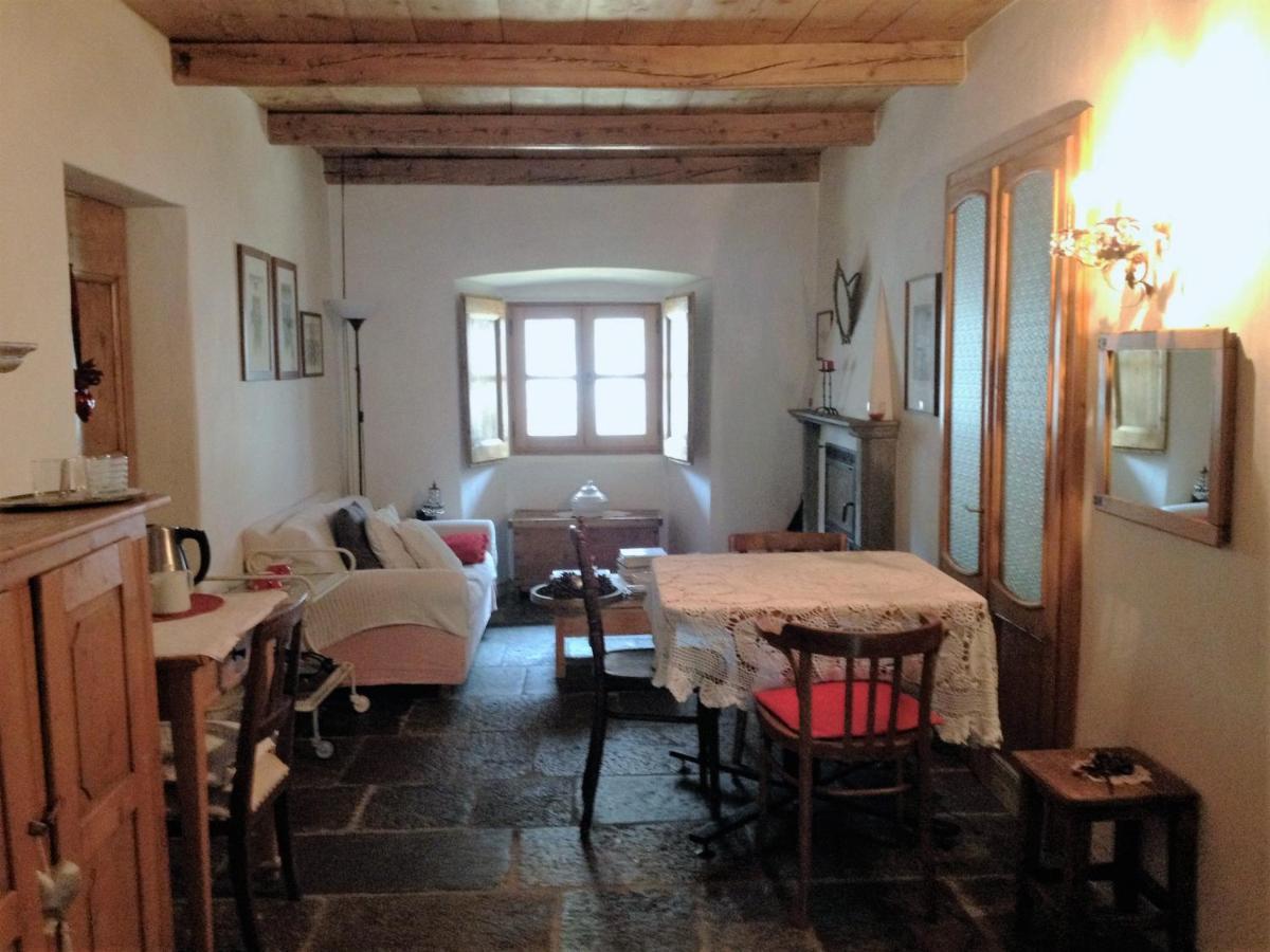 Bed and breakfast Bb Chiavenna Centro Storico Extérieur photo