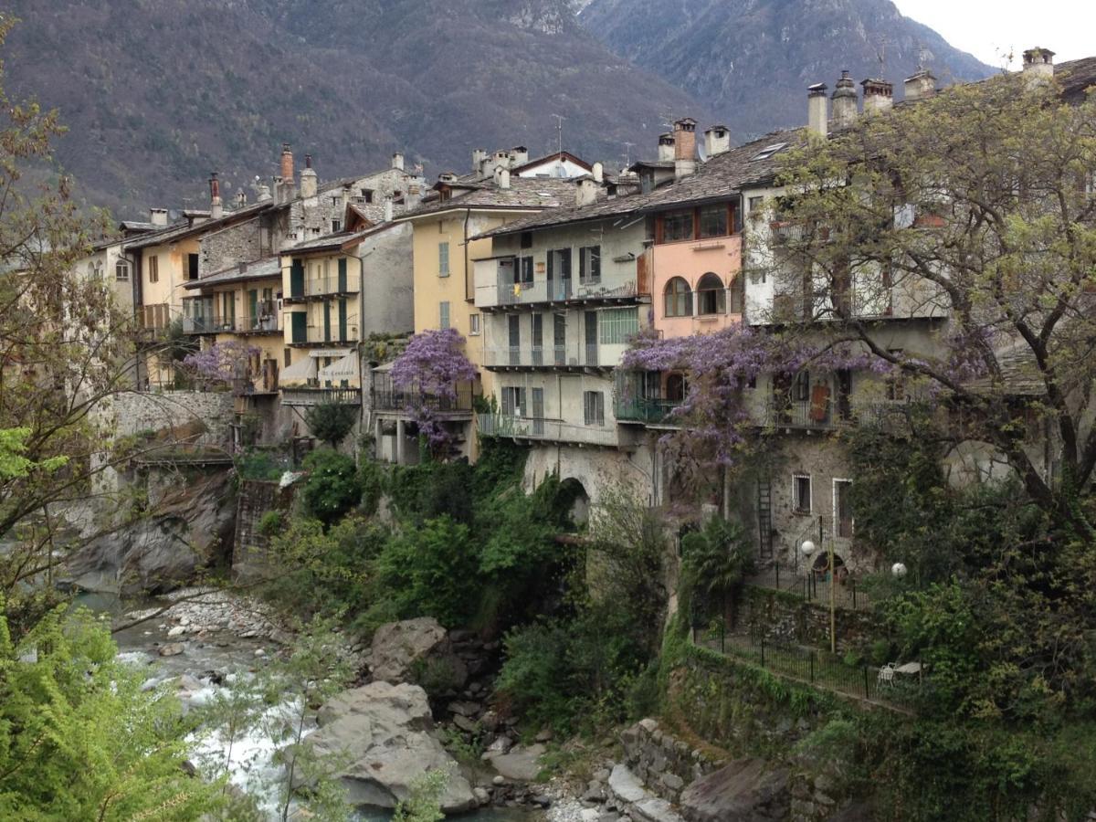 Bed and breakfast Bb Chiavenna Centro Storico Extérieur photo